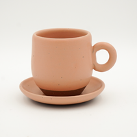 AVENERO TAZA (sold in sets of two, plates included with mug)