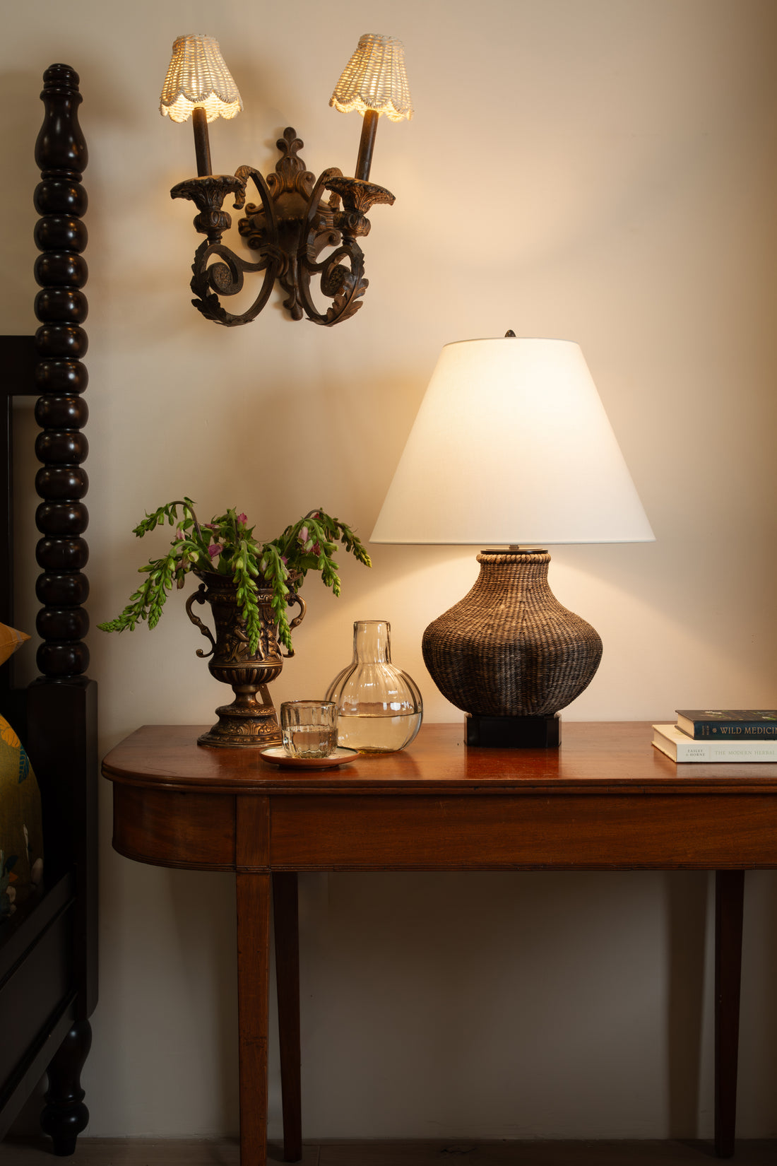 Seagrass Table Lamp