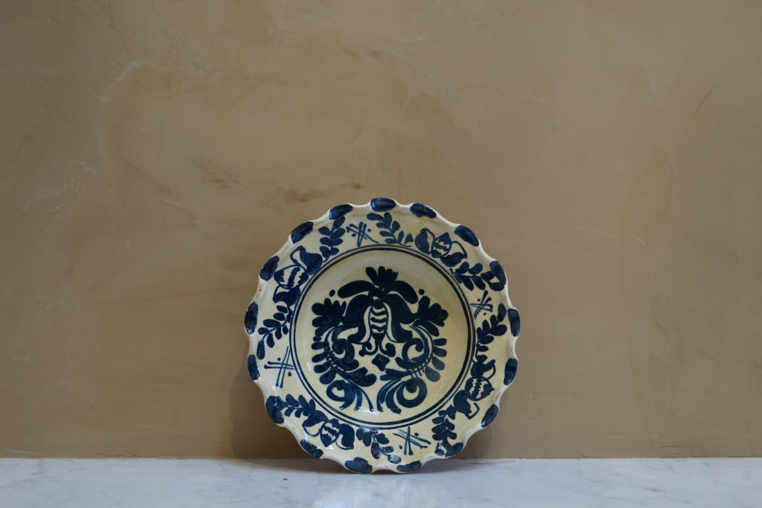 Antique Scallop Wall Plate