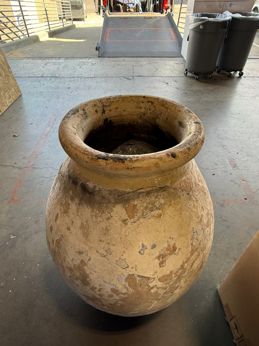 HQ Large Pot: 30” D x 37”H