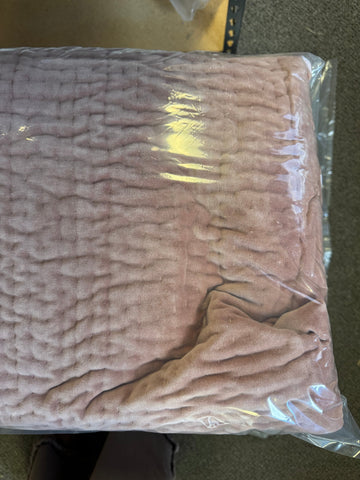 Rosie Pink Twin Quilt