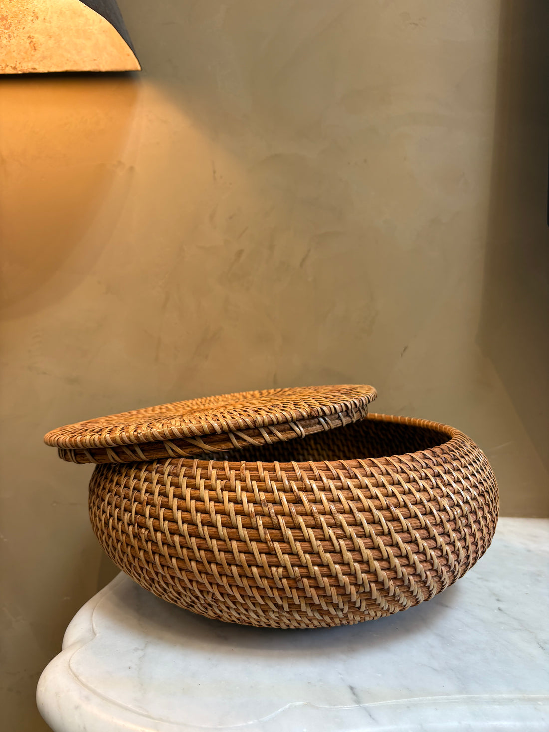 Round Basket with Lid