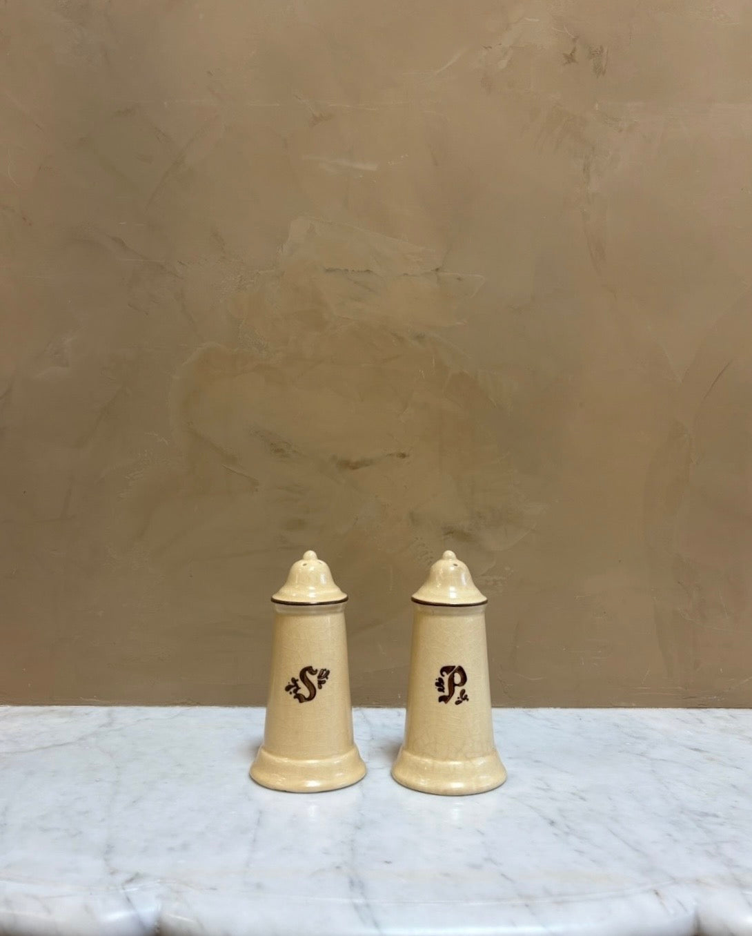 Ceramic Salt and Pepper shaker