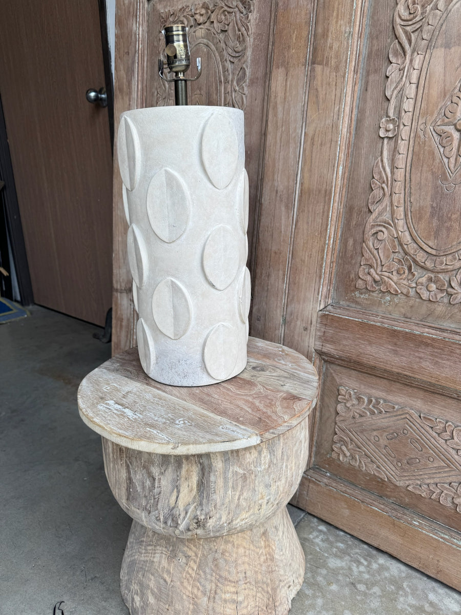 Tall Vase Table Lamp