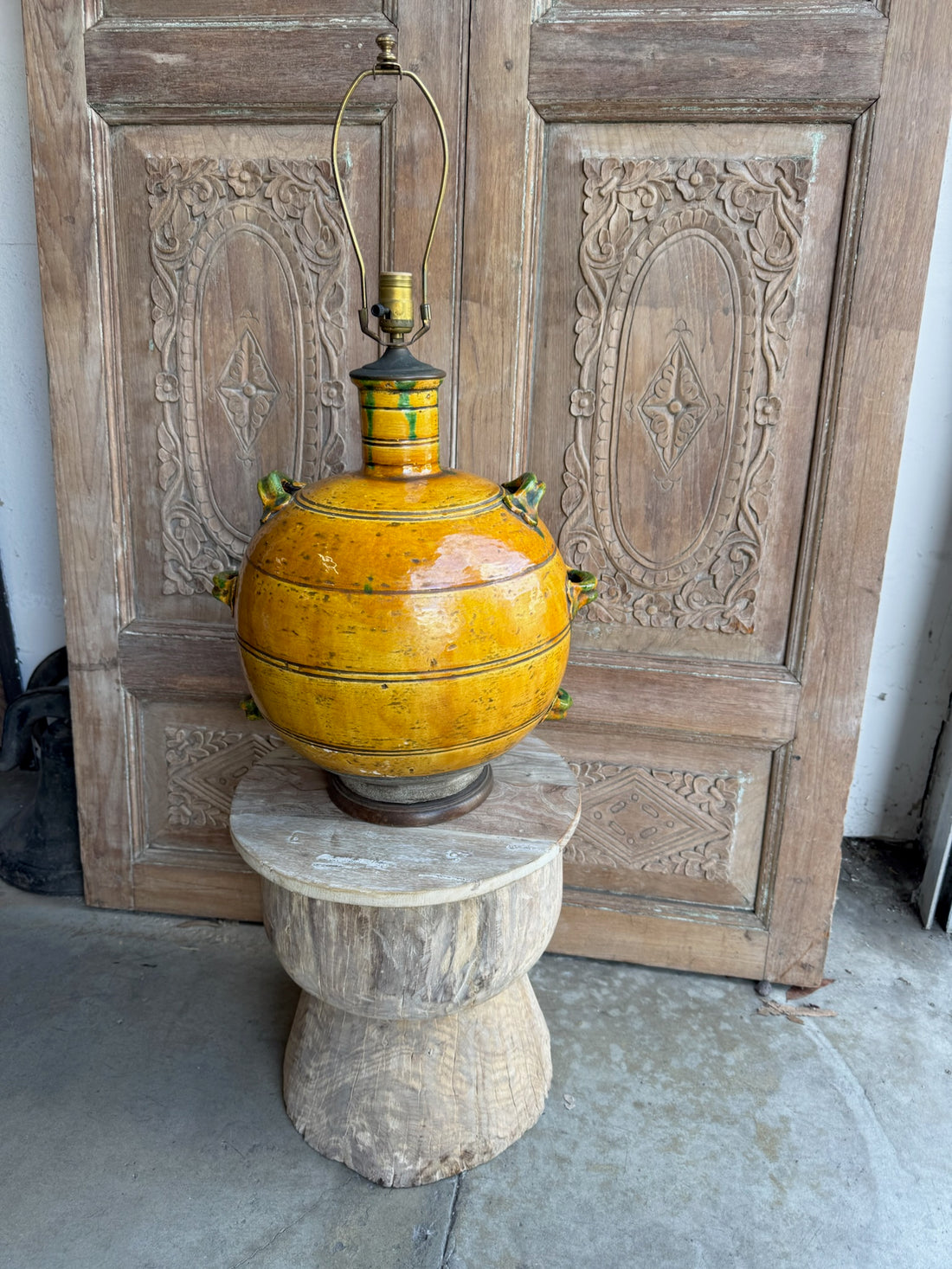 Vintage Honey Bee Lamp