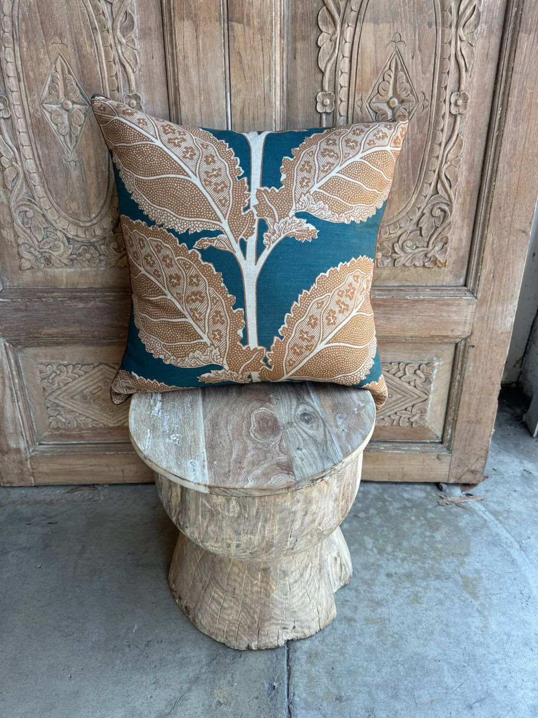 Leaf Decal Pillow - Pair