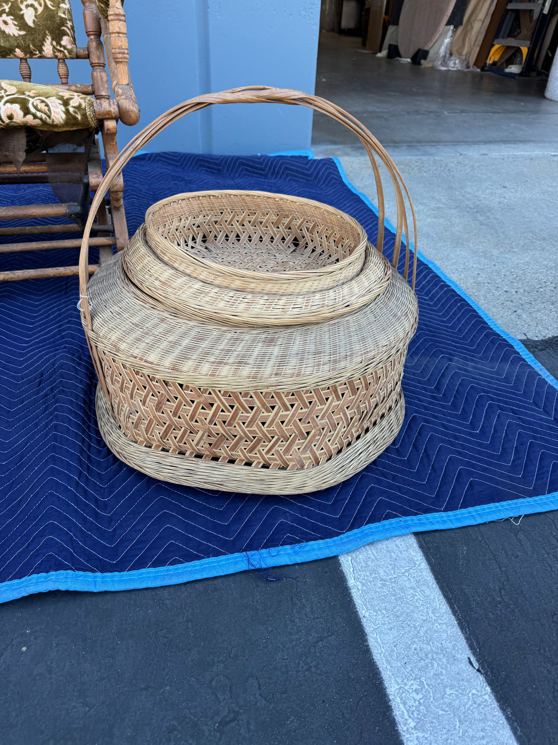 Basket w/ Handle