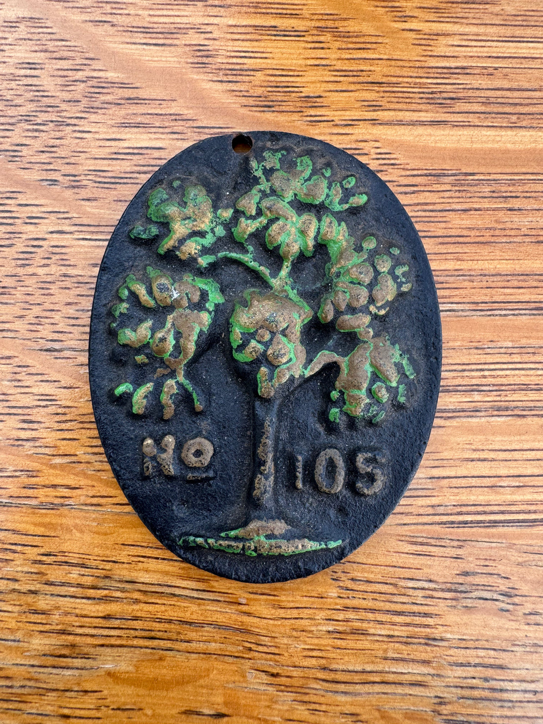 No. 105 Cast Iron Tree Wall Decor