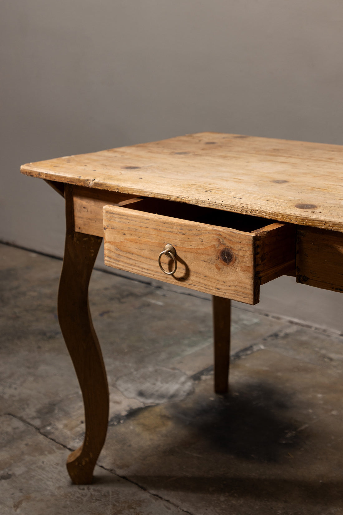 Single Drawer Table
