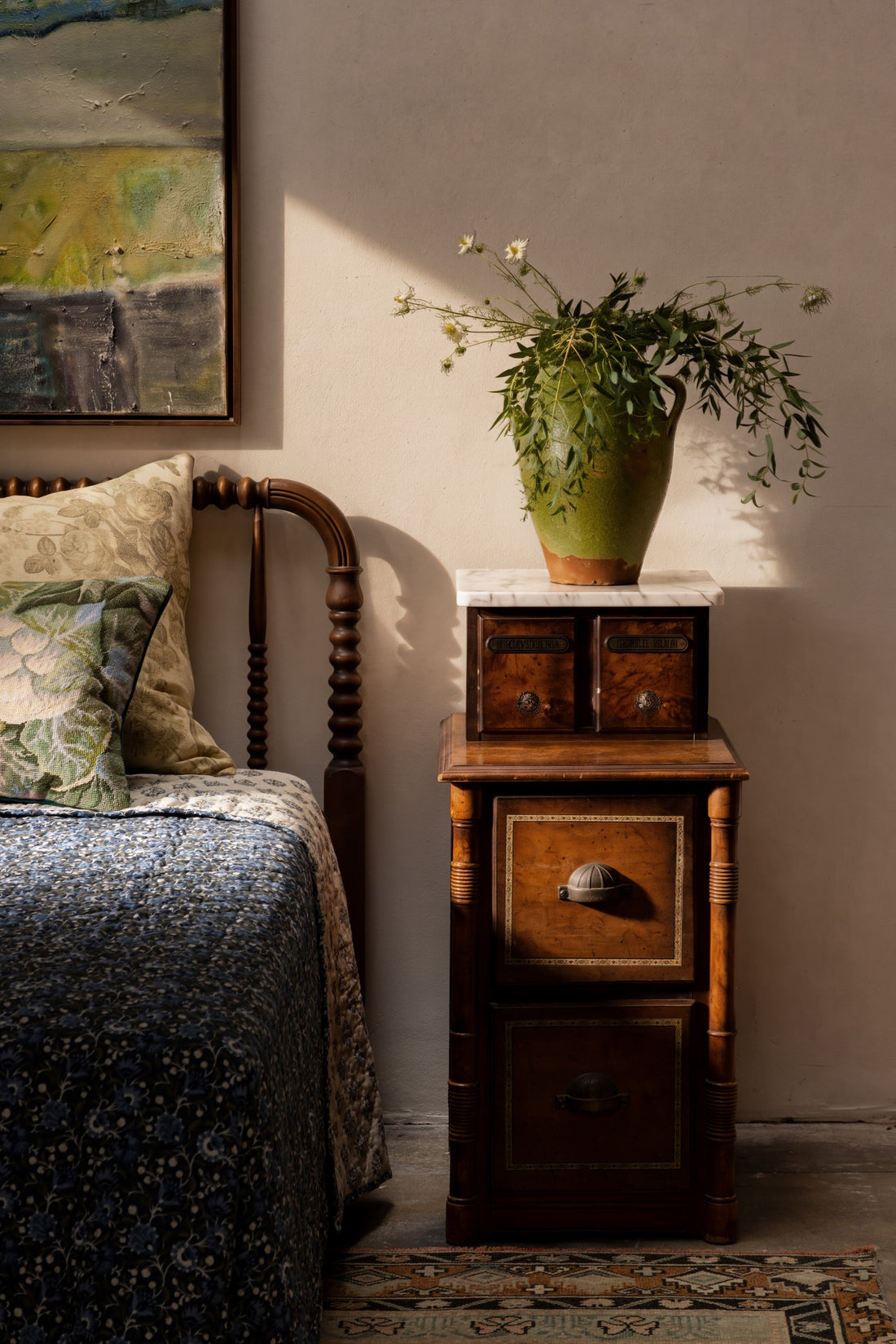 Bobbin Bed