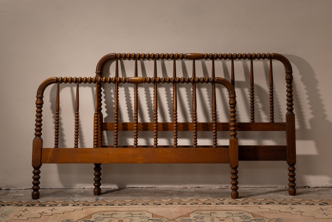 Bobbin Bed