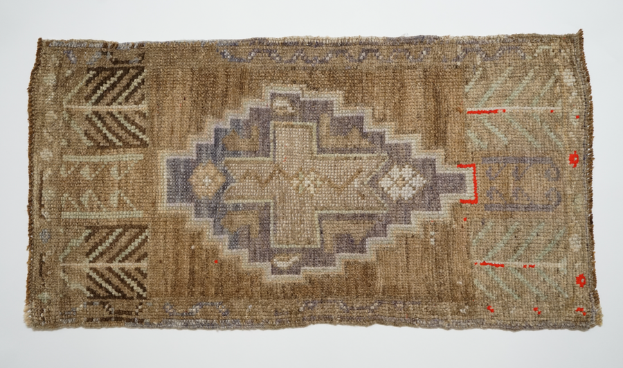 Small Vintage Turkish Rug 491.