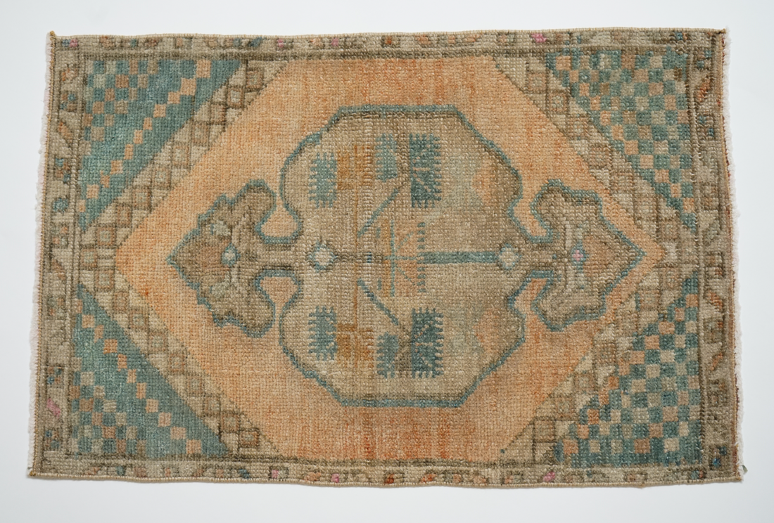 Small Vintage Turkish Rug 366.