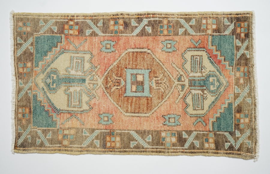 Small Vintage Turkish Rug 176.