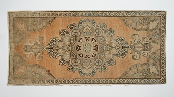 Small Vintage Turkish Rug 366.