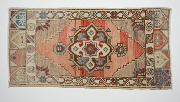 Small Vintage Turkish Rug 205.