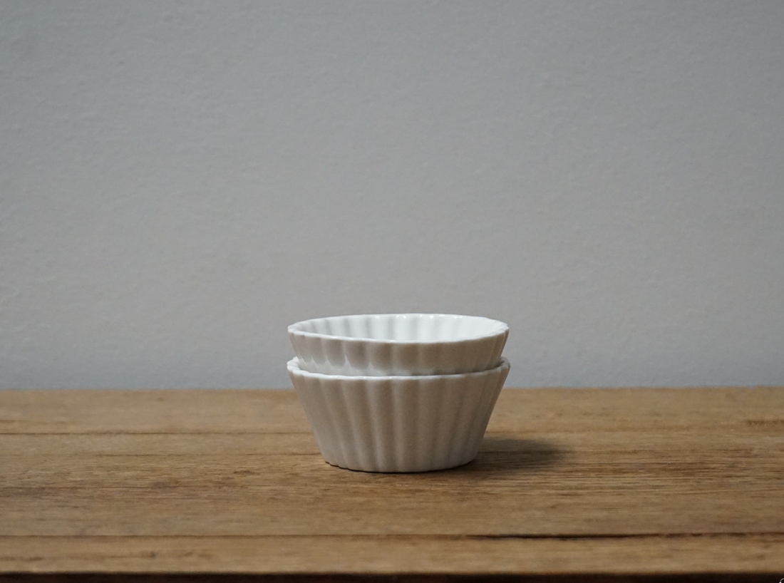 White Glazed Scallop Ramekin (set of two)