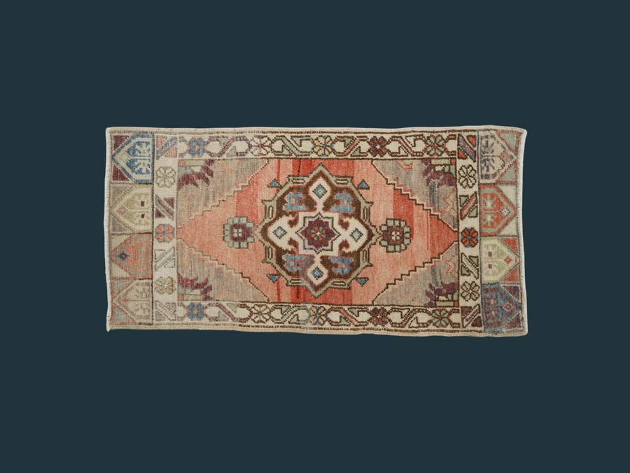 Small Vintage Turkish Rug 205.