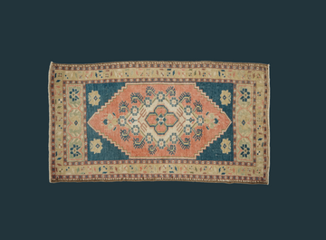 Small Vintage Turkish Rug 340.