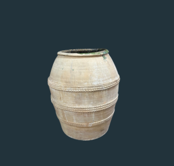 Large pot